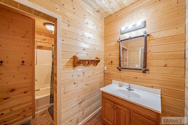 $645,000 | 4115 East 240 North, Rigby, ID 83442