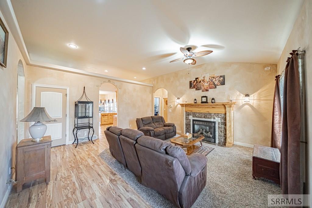 4115 East 240 North Rigby, ID 83442 - Photo 4 of 42