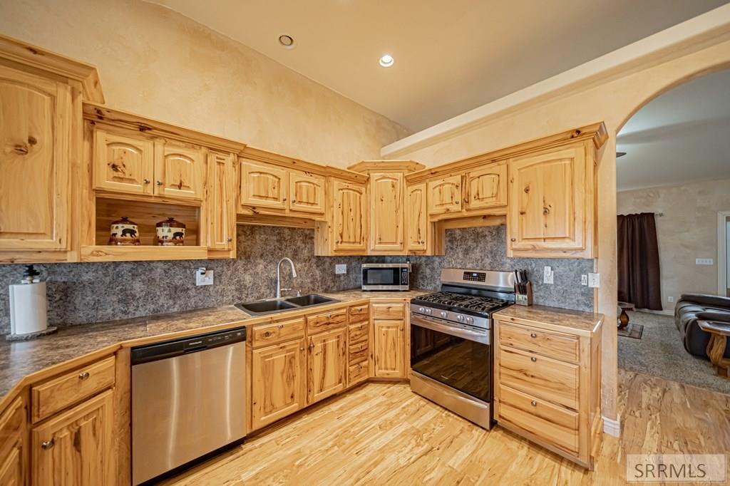 4115 East 240 North Rigby, ID 83442 - Photo 7 of 42