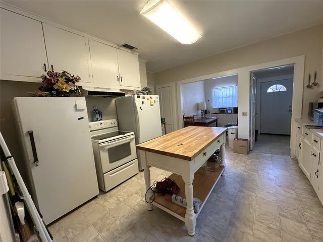 $349,900 | 258 South Washington Street, La Grange, TX 78945