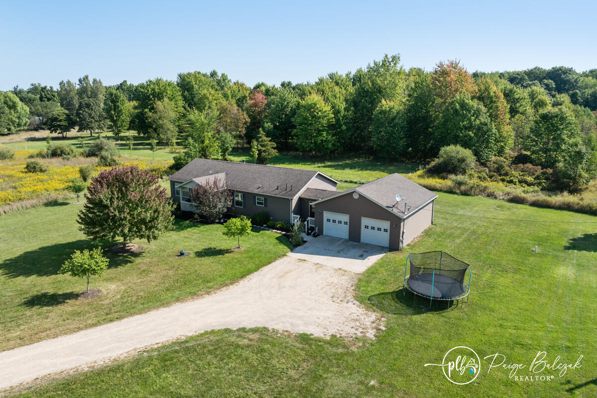 4598 Graff Road Belding, MI 48809 - Photo 34 of 48 IMG_1001