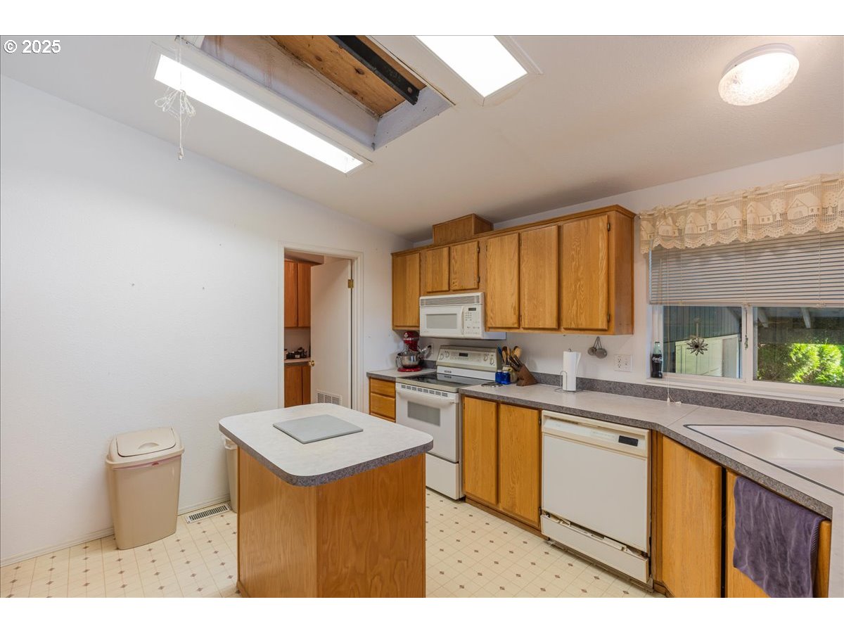 369 Gun Club Road, Unit 101 Woodland, WA 98674 - Photo 11 of 25