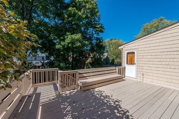 234 Bonad Road Brookline, MA 02467 - Photo 10 of 24 Gallery Image 10