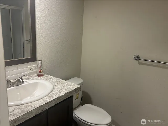 $74,900 | 45182 Kimta Loop, Unit 3B84, Concrete, WA 98237