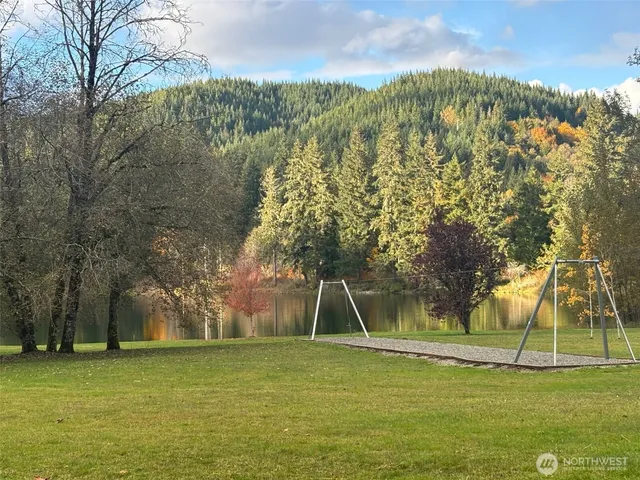 $74,900 | 45182 Kimta Loop, Unit 3B84, Concrete, WA 98237