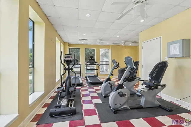 $299,900 | 5364 Courtyard Drive, Gonzales, LA 70737