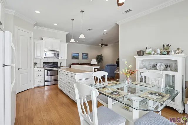 $299,900 | 5364 Courtyard Drive, Gonzales, LA 70737