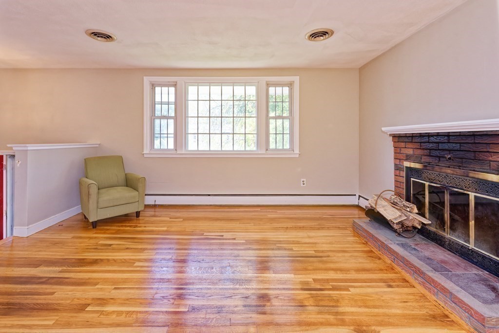 7 Harding Street Milford, MA 01757 - Photo 6 of 35 Gallery Image 6
