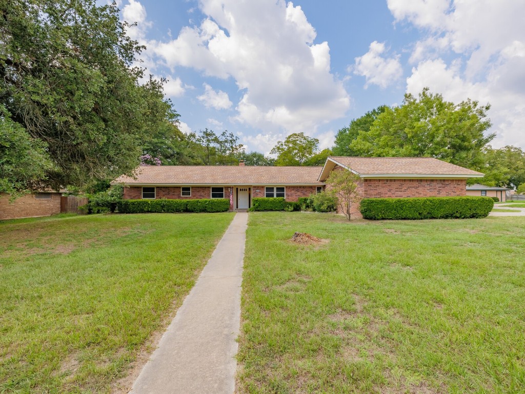 1502 O'Kelley Road Rockdale, TX 76567 - Photo 1 of 1 a view of yard with swimming pool and green space