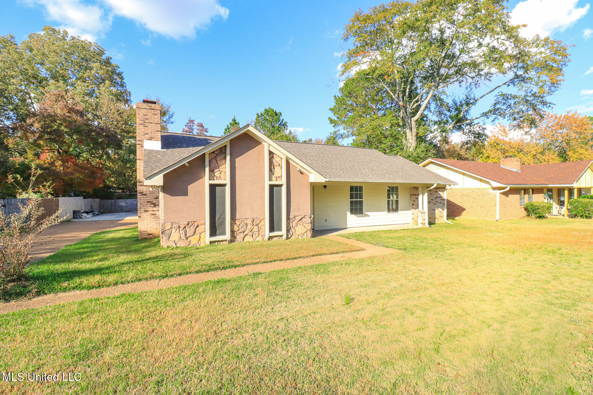 1609 Melrose Place Clinton, MS 39056 - Photo 2 of 39 Main 1609 Melrose Pl 3