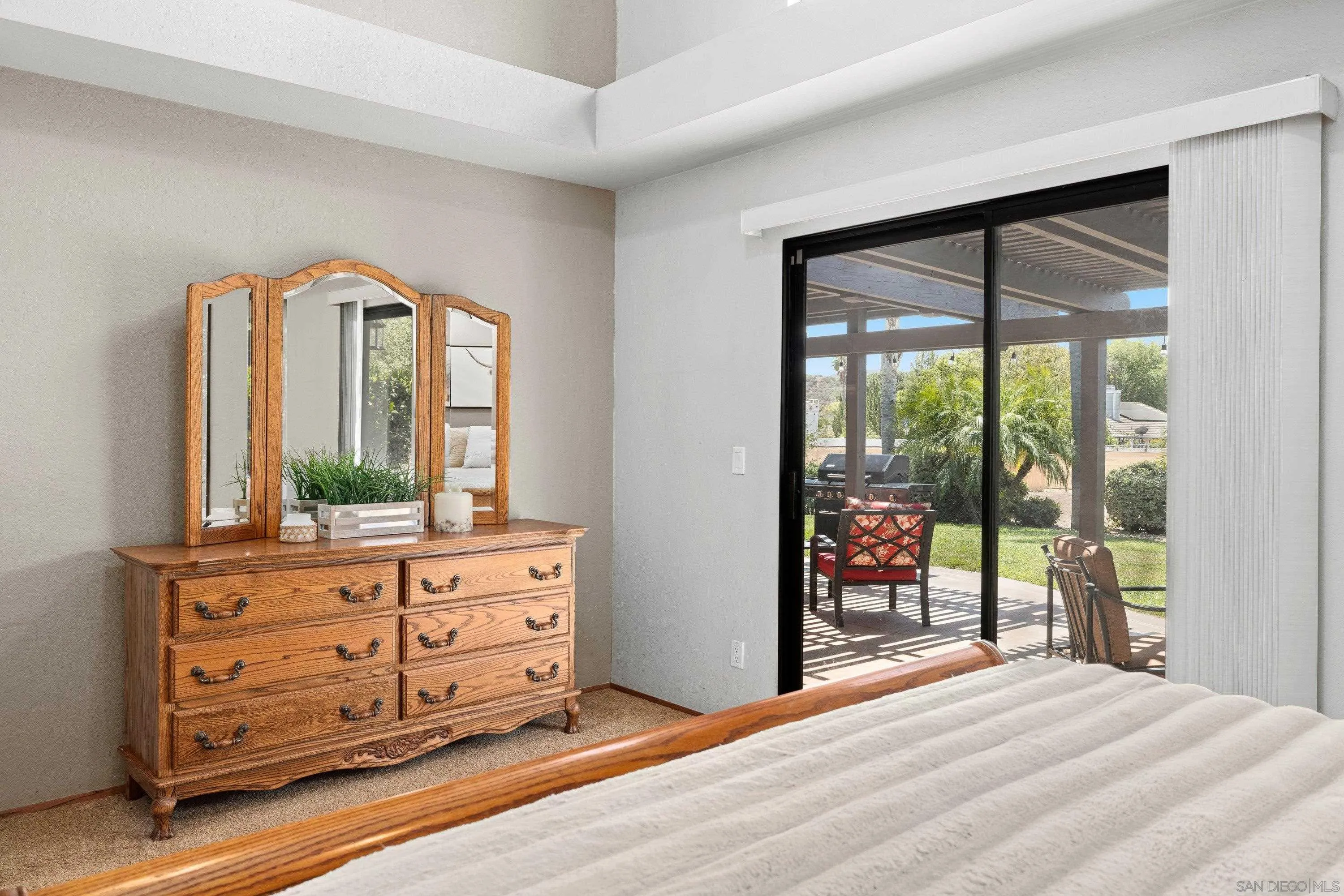 23549 Oriente Way Ramona, CA 92065 - Photo 17 of 58
