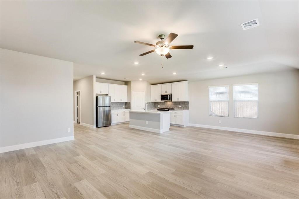 702 Williams Way Lowry Crossing, TX 75069 - Photo 3 of 15