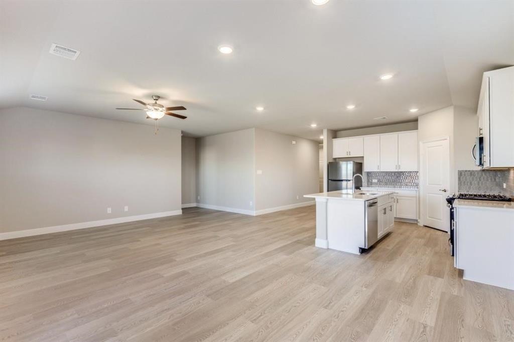 702 Williams Way Lowry Crossing, TX 75069 - Photo 4 of 15