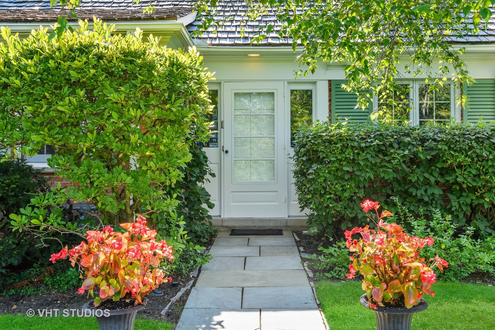 1180 Whitebridge Hill Road Winnetka, IL 60093 - Photo 13 of 63