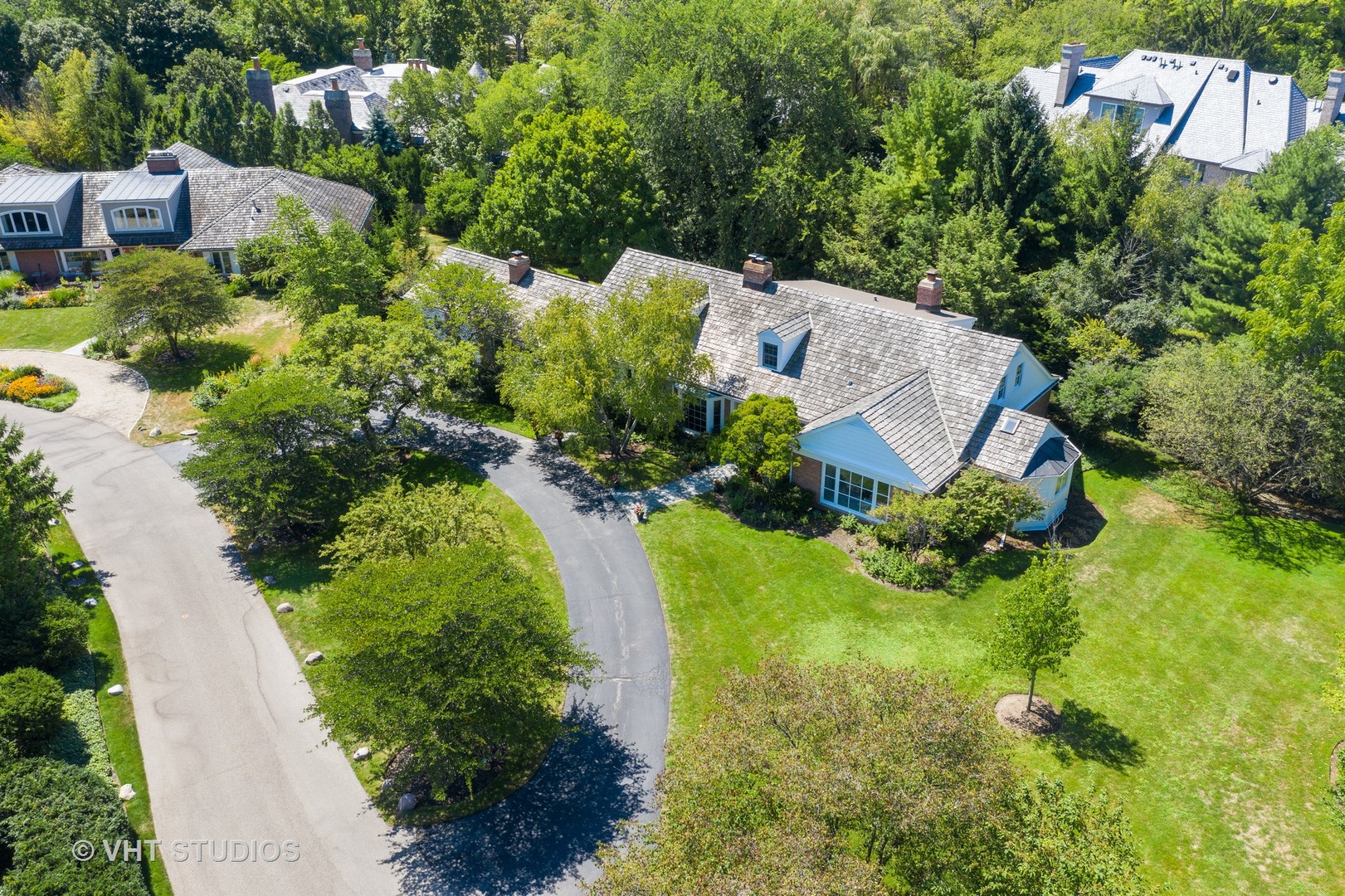 1180 Whitebridge Hill Road Winnetka, IL 60093 - Photo 3 of 63