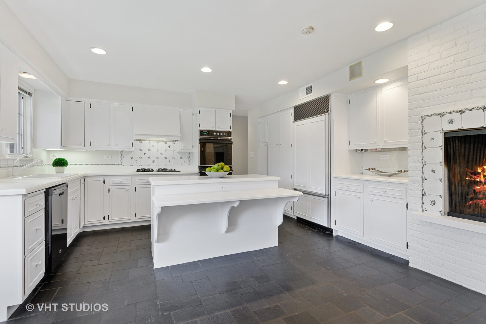 1180 Whitebridge Hill Road Winnetka, IL 60093 - Photo 24 of 63