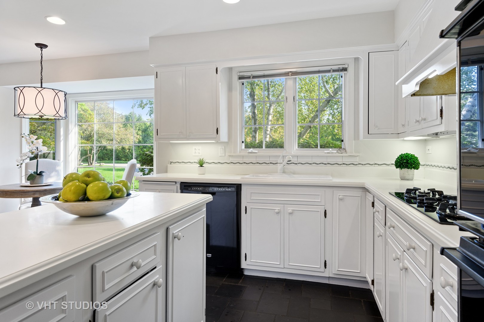 1180 Whitebridge Hill Road Winnetka, IL 60093 - Photo 26 of 63