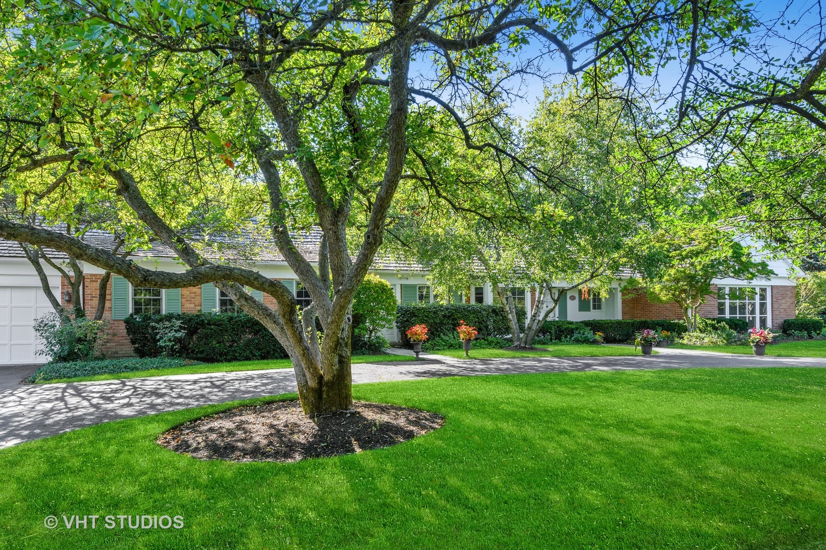 1180 Whitebridge Hill Road Winnetka, IL 60093 - Photo 10 of 63