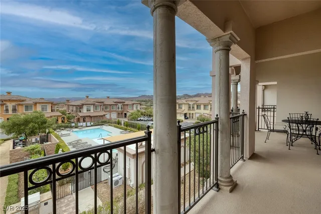 $470,000 | 19 Strada Bella Vista, Unit 201, Henderson, NV 89011