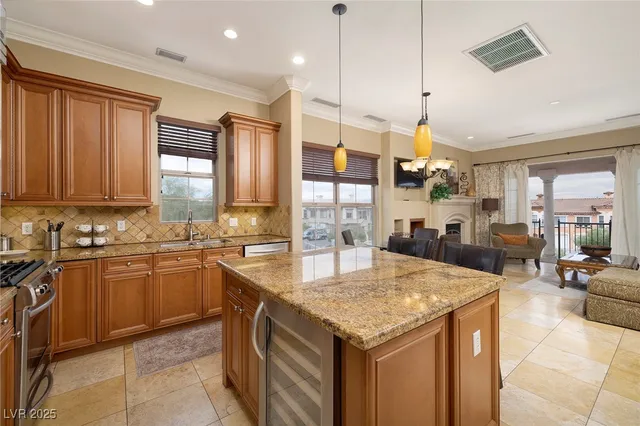 $470,000 | 19 Strada Bella Vista, Unit 201, Henderson, NV 89011