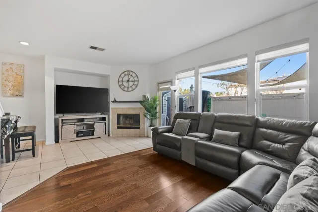 $699,000 | 6373 Avenida De Las Vistas, Unit 3, San Diego, CA 92154