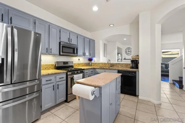 $699,000 | 6373 Avenida De Las Vistas, Unit 3, San Diego, CA 92154