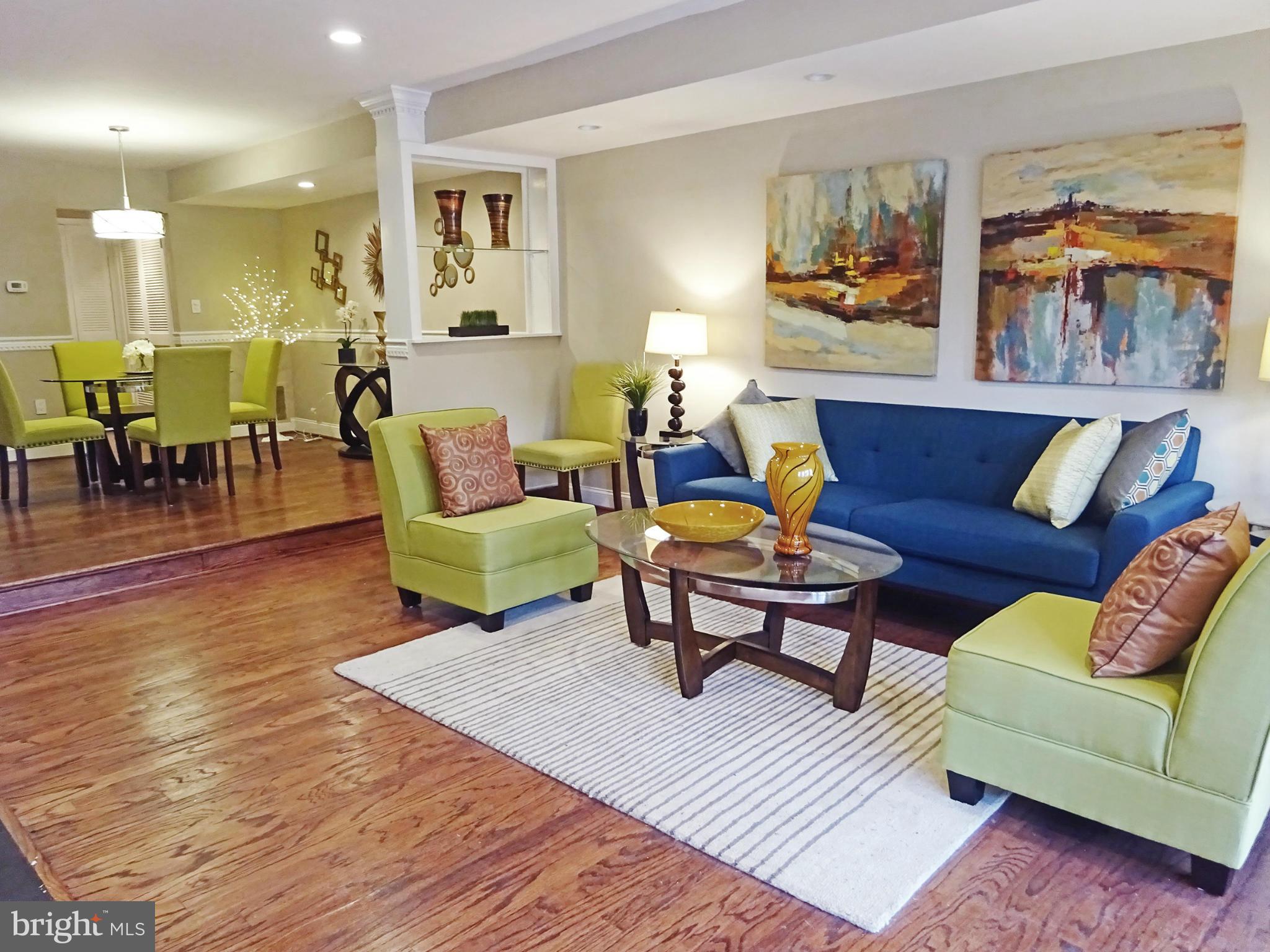 310 8th Street Southeast Washington, DC 20003 - Photo 5 of 30 Living Room