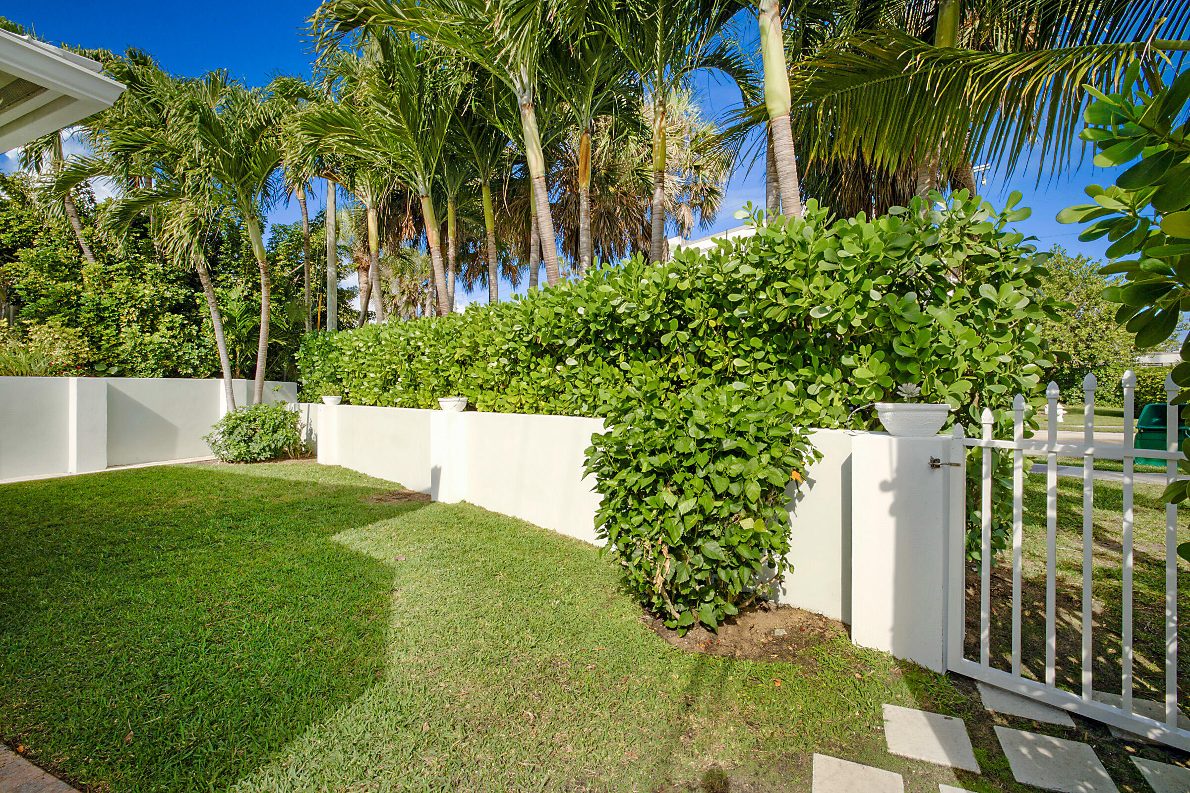 495 Zephyr Way Juno Beach, FL 33408 - Photo 33 of 37 495 Zephyr Way-38