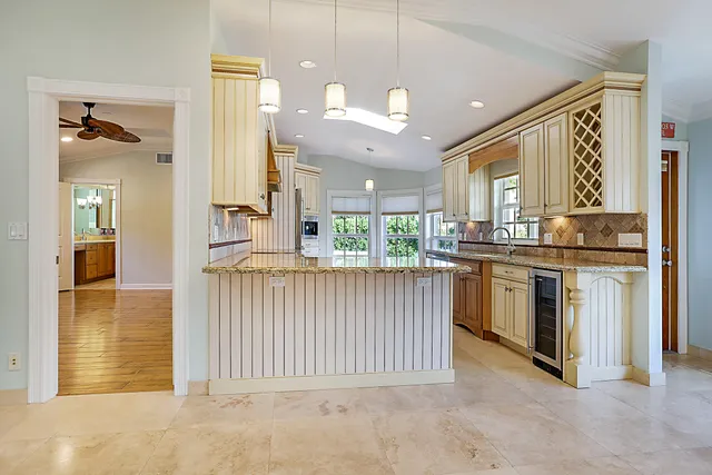 $1,890,000 | 495 Zephyr Way, Juno Beach, FL 33408