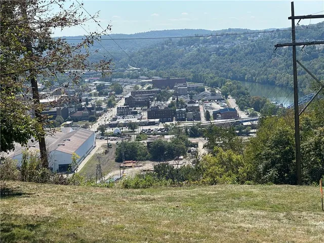 $160,000 | 2247 Vermont Avenue, West Mifflin, PA 15122