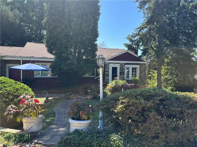 $160,000 | 2247 Vermont Avenue, West Mifflin, PA 15122