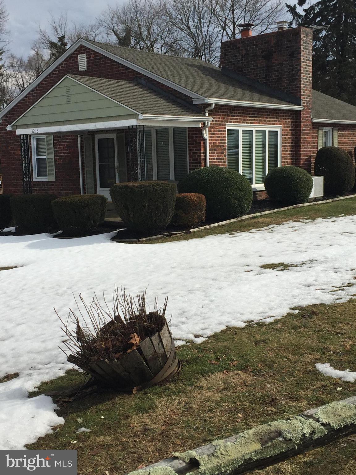 3218 Hilltop Road Newtown Square, PA 19073 - Photo 2 of 34