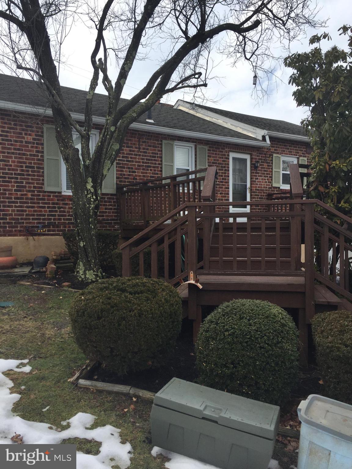 3218 Hilltop Road Newtown Square, PA 19073 - Photo 9 of 34