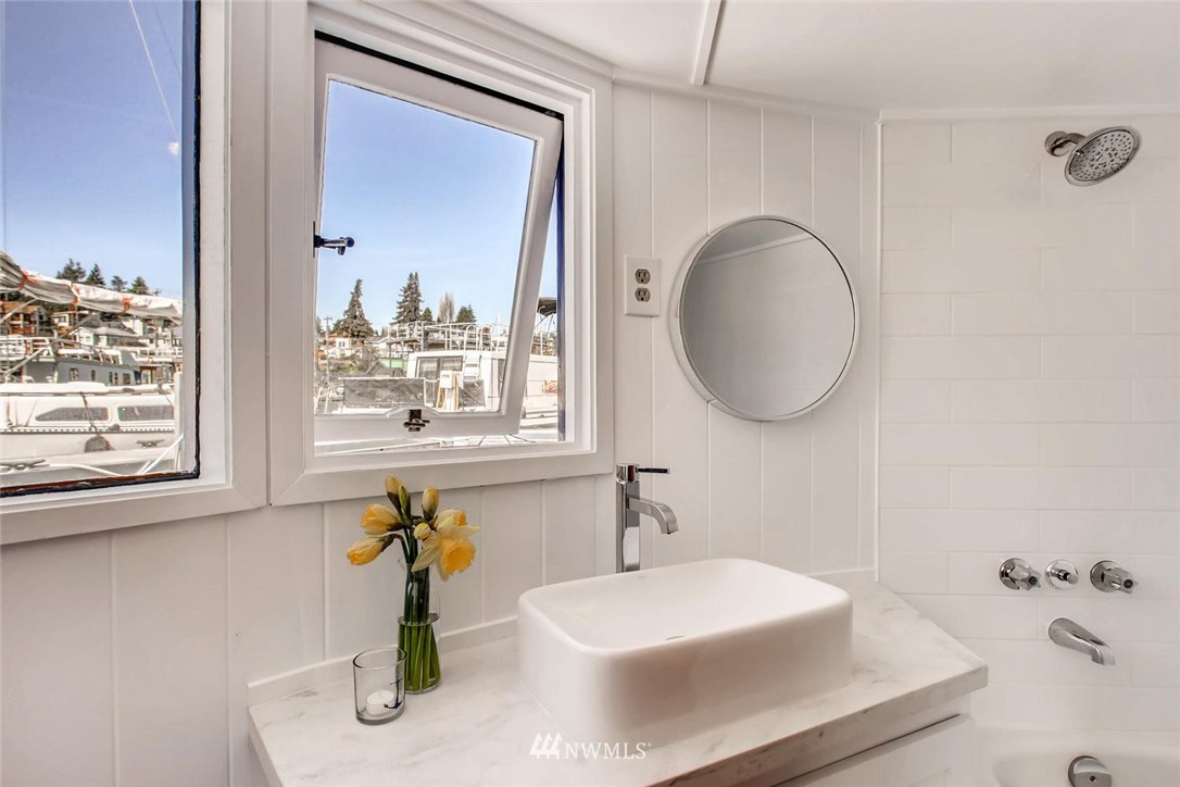 2401 North Northlake Way, Unit G4 Seattle, WA 98103 - Photo 15 of 25