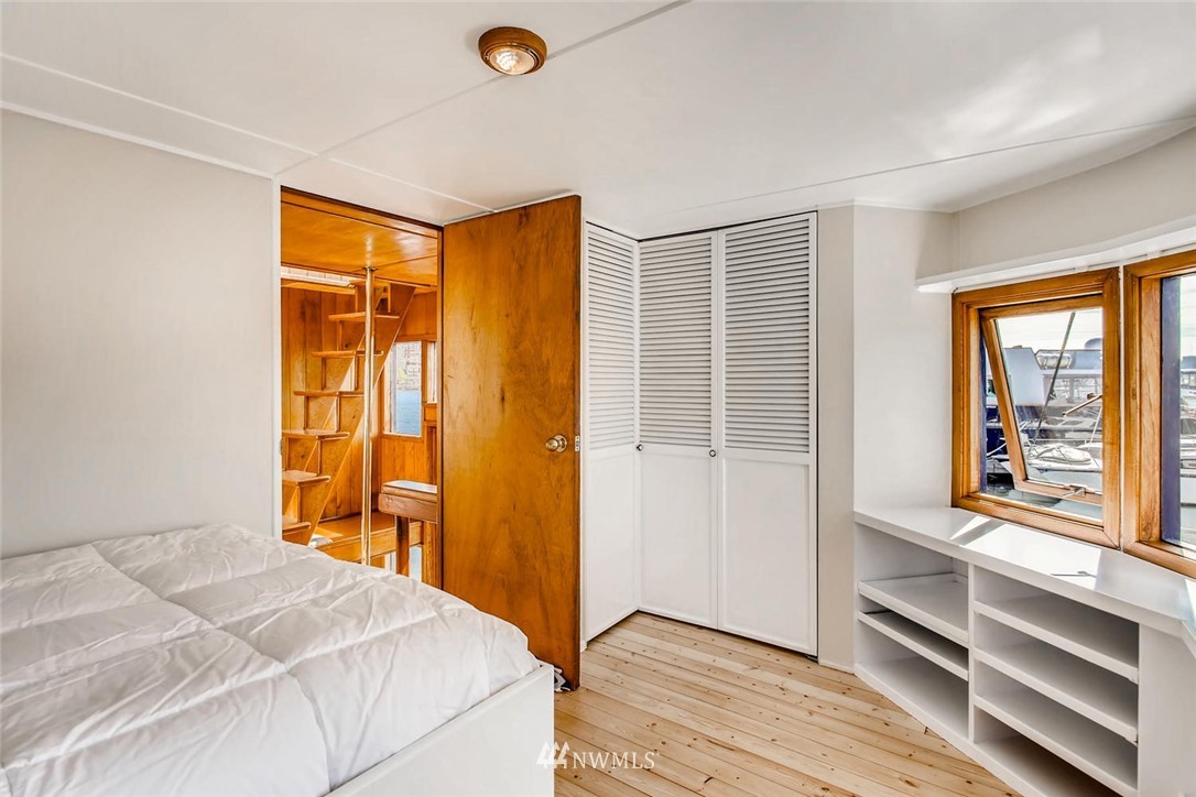 2401 North Northlake Way, Unit G4 Seattle, WA 98103 - Photo 23 of 25