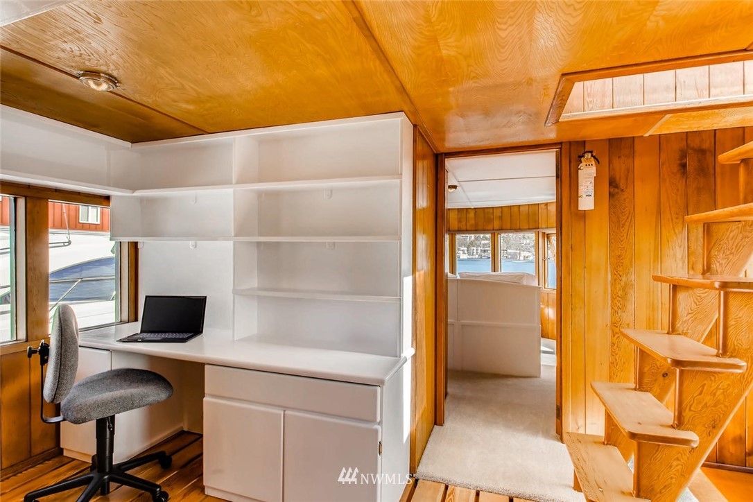 2401 North Northlake Way, Unit G4 Seattle, WA 98103 - Photo 24 of 25