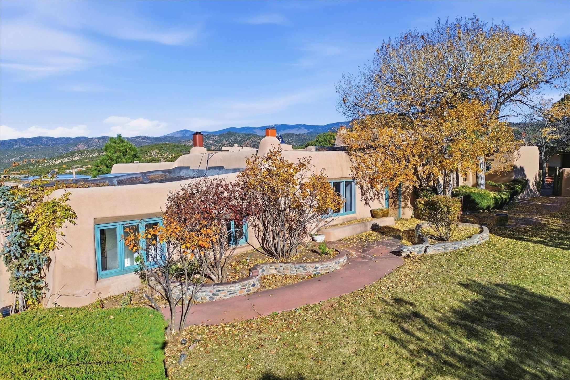 185 Brownell-Howland Road Santa Fe, NM 87501 - Photo 2 of 94