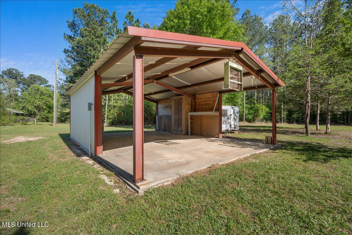 1053 Wingate Road Richton, MS 39476 - Photo 12 of 13 12-home-16