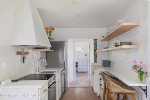 $459,000 | 185 Esopus Creek Road, Saugerties, NY 12477