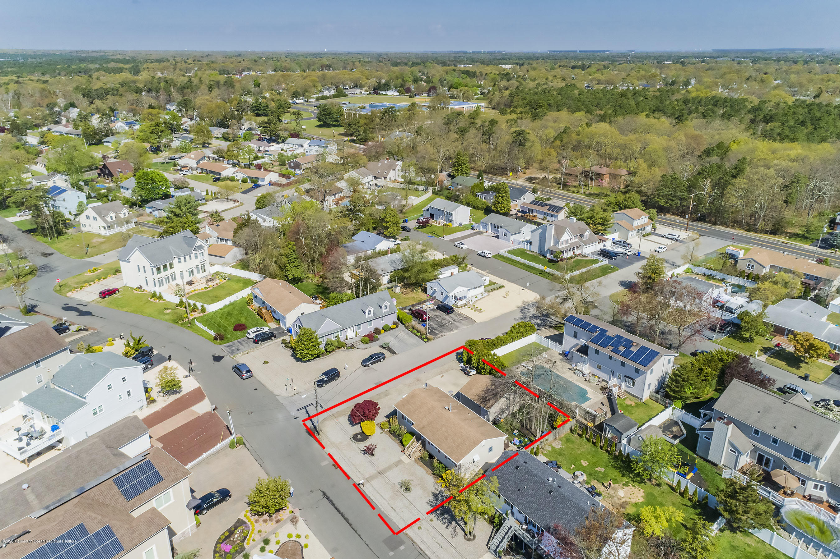 144 Pinewood Road Toms River, NJ 08753 - Photo 7 of 14 Front right of home with outline