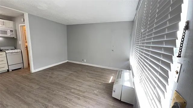 $950 | 515 Bon Air Street, Unit 248, Lakeland, FL 33805