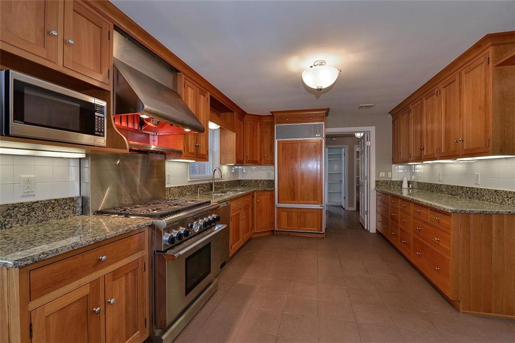248 Tech Road Pittsburgh, PA 15205 - Photo 8 of 24 Gallery Image 8