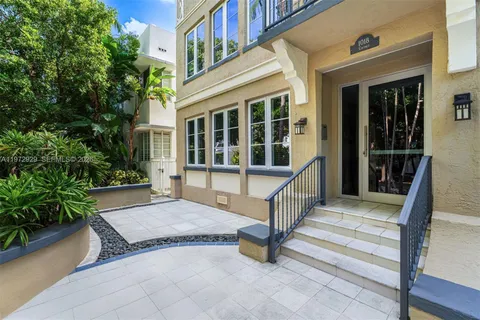 $410,000 | 1018 Meridian Avenue, Unit 8, Miami Beach, FL 33139