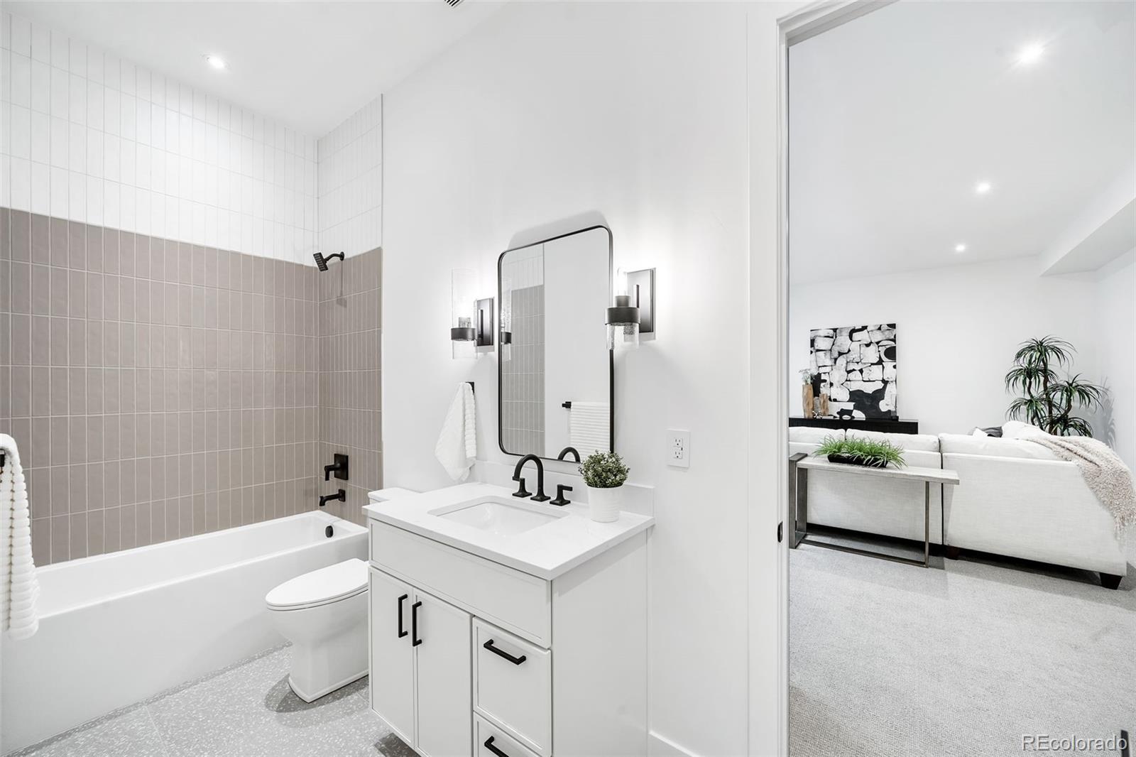 3097 South Dexter Way Denver, CO 80222 - Photo 25 of 31