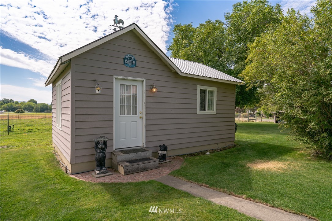 100 Woods Road Omak, WA 98841 - Photo 22 of 40