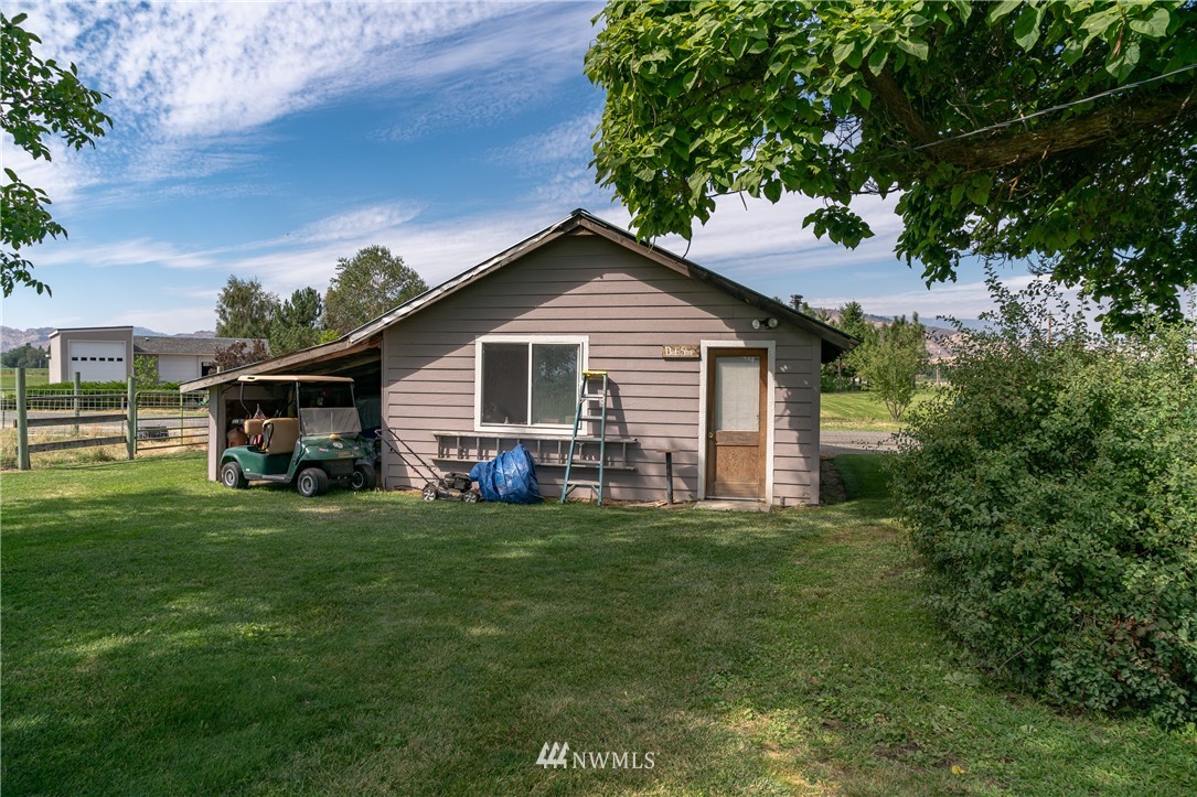 100 Woods Road Omak, WA 98841 - Photo 38 of 40