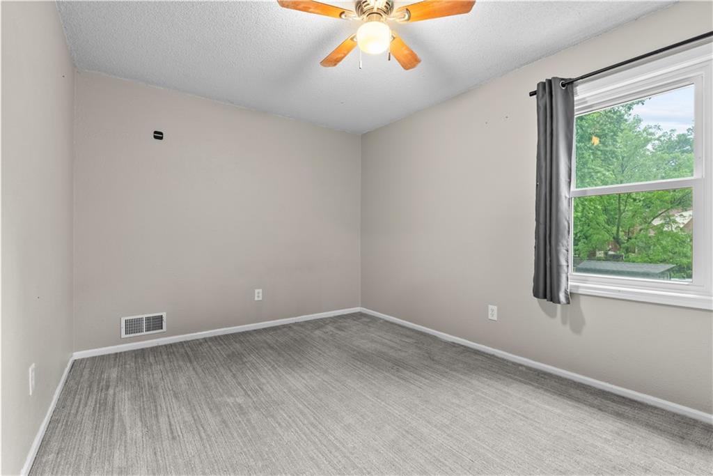 410 Southeast Richardson Place Lee's Summit, MO 64063 - Photo 24 of 45