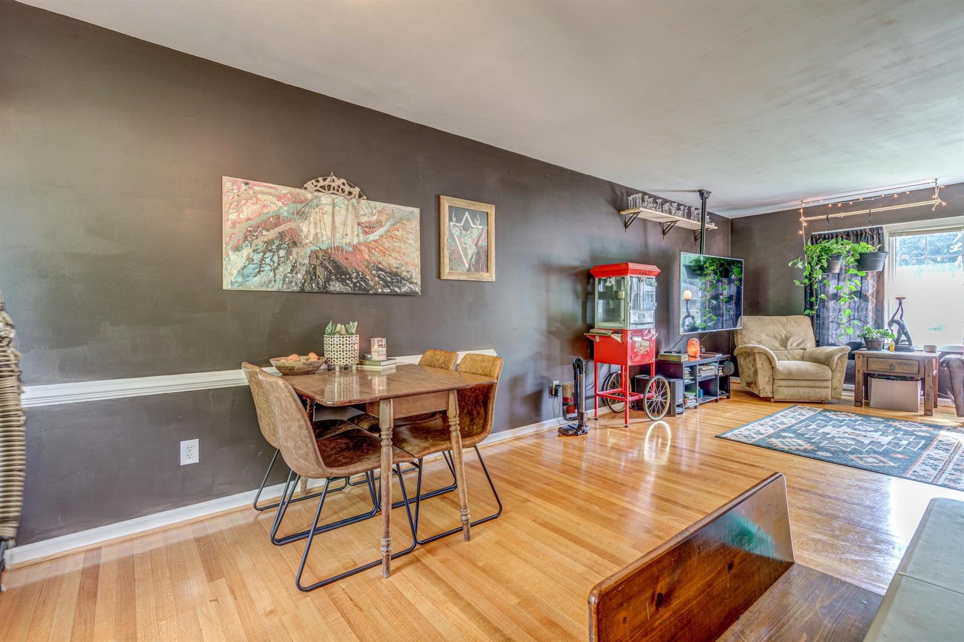 3477 Old Towne Road Southwest Roanoke, VA 24018 - Photo 8 of 33 08-DSC5718_19_20_21_22