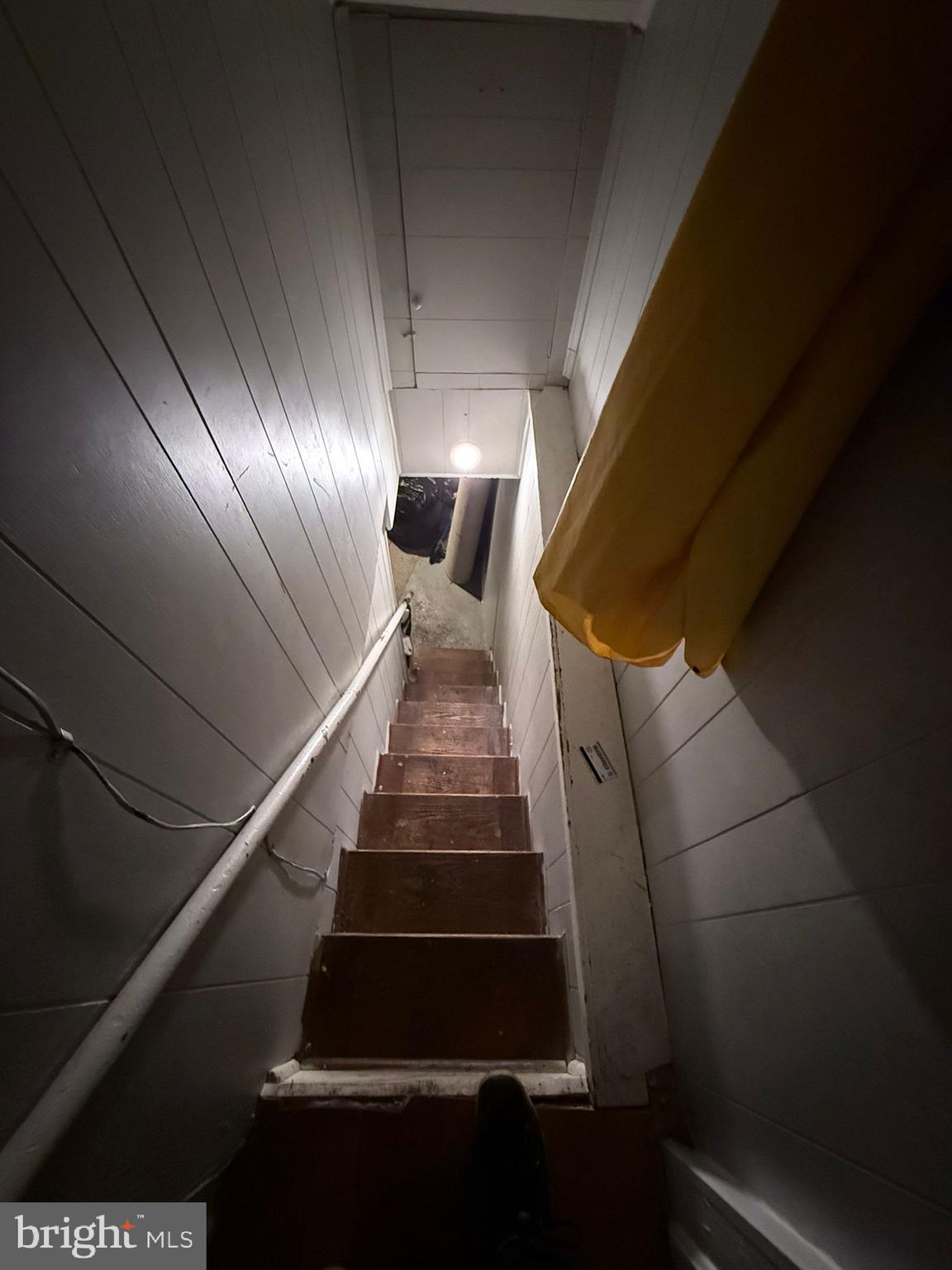 2117 Penrose Avenue Baltimore, MD 21223 - Photo 15 of 30 a view of entryway