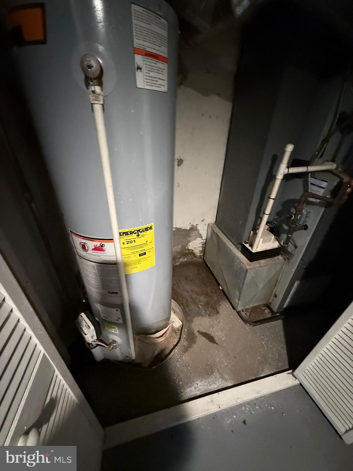 2117 Penrose Avenue Baltimore, MD 21223 - Photo 26 of 30 a bathroom with a toilet